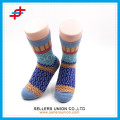 Calcetines al aire libre de las lanas del conejo de las señoras del OEM / calcetines coloridos del equipo de las lanas